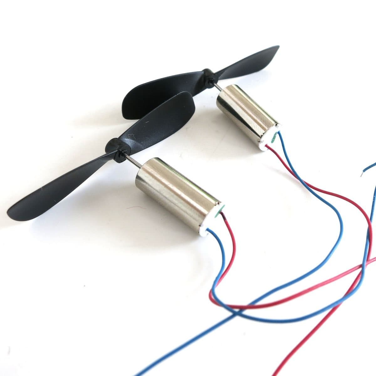 Micro Coreless Motor 2Pcs 7x16mm with Propeller for Micro Drone Quadcopter Motor - Main Product View | Superb Tech India